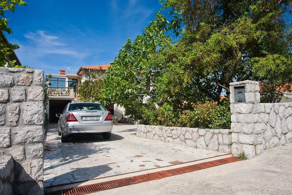 Apartment Milka Krk Town